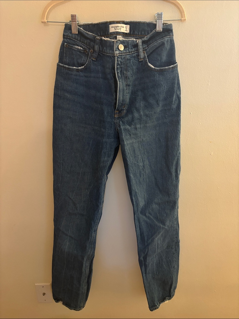 Abercrombie & Fitch 90s Straight Ultra High Rise Jeans in Dark Blue Denim Curve